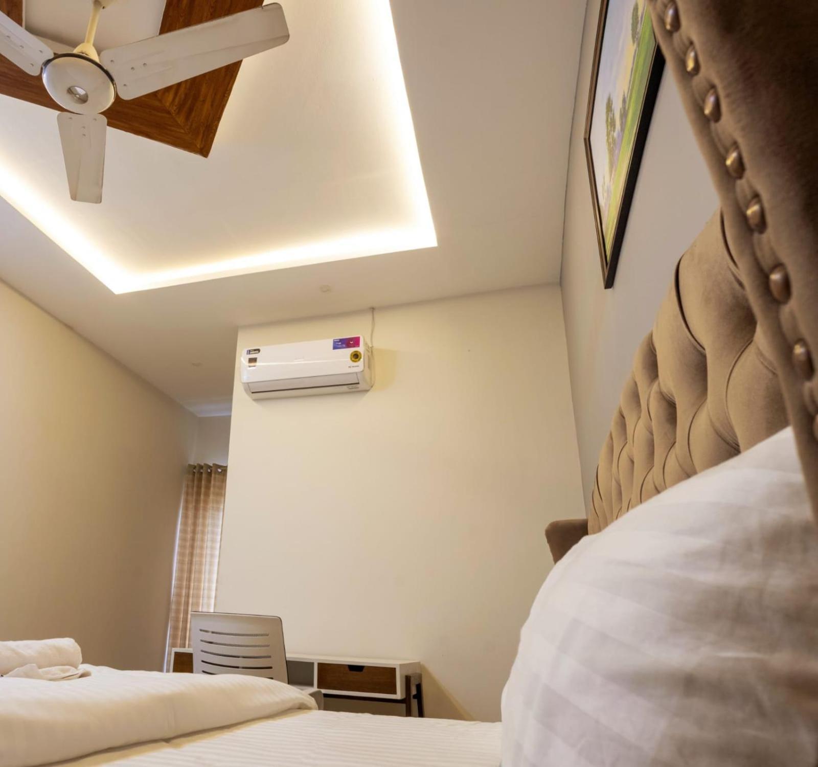 Holidazzle Lodge Ισλαμαμπάντ Εξωτερικό φωτογραφία
